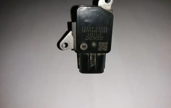Toyota Yaris Mass air flow meter 222040V020 VN1974005380 1974005380