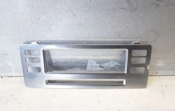 Volvo S80 Radio/GPS head unit trim 30643648