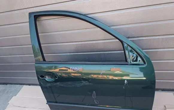 Skoda Fabia Mk2 (5J) Front door 2222