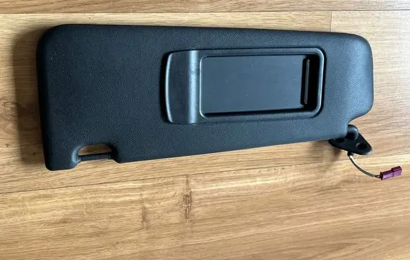 BMW X1 E84 Sun visor 7252051