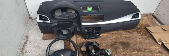 Renault Megane III Dashboard 