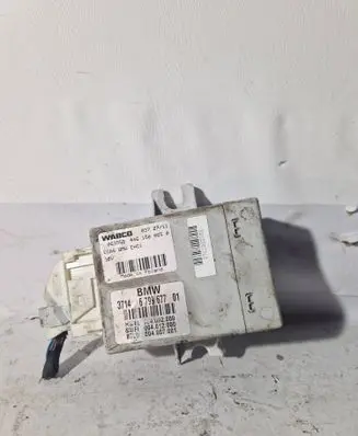 BMW 5 F10 F11 Air suspension control unit module (rear) 4461500650 6799677 004002000