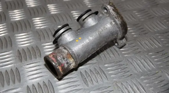 Volkswagen II LT Engine coolant pipe/hose 94070912011000 357121140