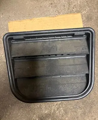 Volvo S60 Quarter panel pressure vent 31390866