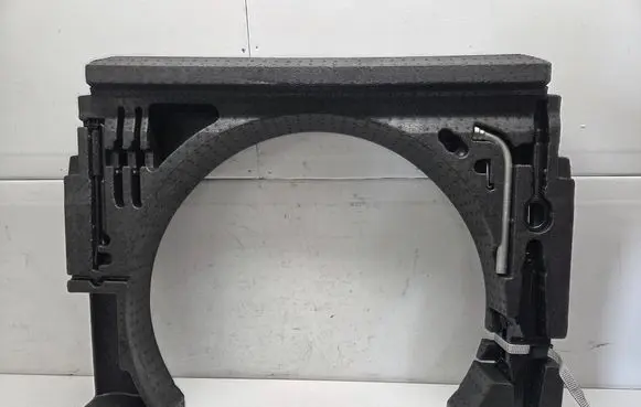 Volkswagen Tiguan Tool box 5NA012115H