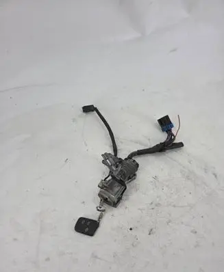 Mitsubishi Pajero Ignition lock 337141