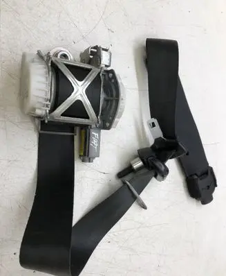 Fiat 500L Front seatbelt 34137114A 34133032C