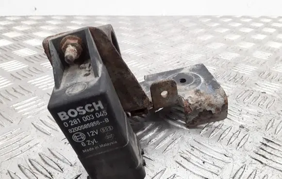 Renault Laguna III Glow plug pre-heat relay 8200585956