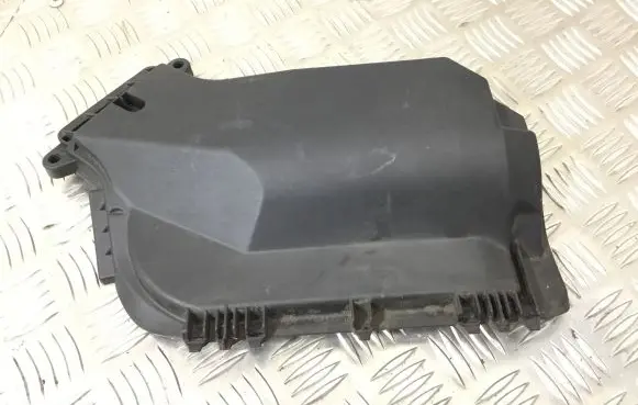 Porsche Macan (95B) Fuse box cover 8K2907613B