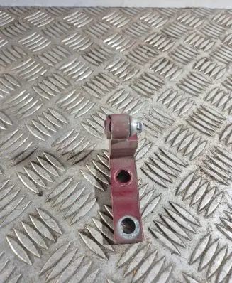 Volvo V40 Front door lower hinge 31352691