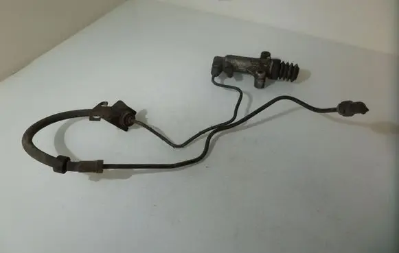 Skoda Octavia Mk2 (1Z) Clutch slave cylinder 1J0721261A