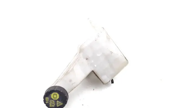 Peugeot 2008 II Master brake cylinder 32671769