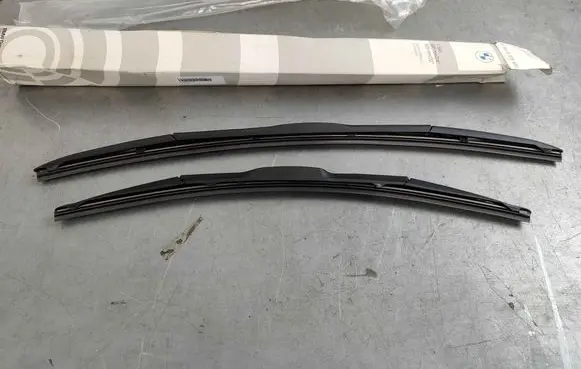BMW X6 F16 Rear wiper blade 61610039697 0039697