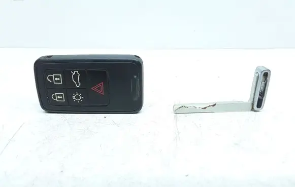 Volvo V60 Ignition key/card 8676873