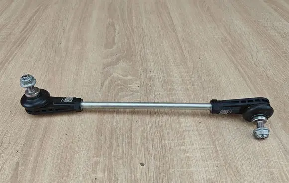 BMW 4 G22 G23 G24 G26 Front anti-roll bar/stabilizer link 6893360