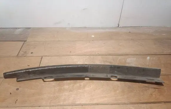 BMW 6 E63 E64 Fender mounting bracket 7070468 13490410