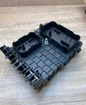 Skoda Octavia Mk2 (1Z) Fuse module 1K0937124P