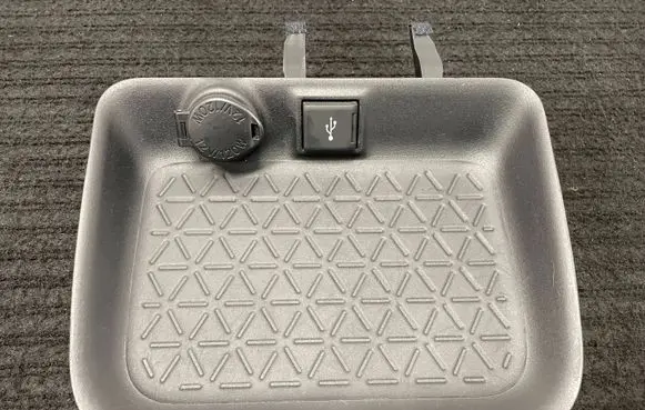 Toyota RAV 4 (XA50) Glove box central console 5881342040