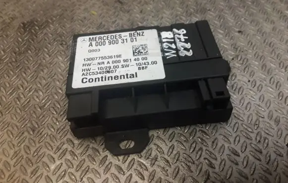 Mercedes-Benz CLS C218 X218 Fuel injection pump control unit/module 0009003101 A0009003101