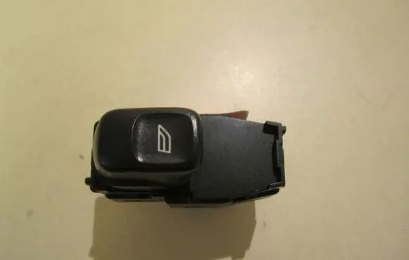 Volvo V70 Electric window control switch 30658696