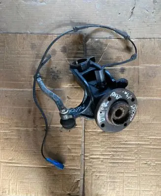 Peugeot 2008 I Front wheel hub