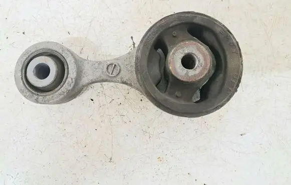 Engine mount bracket