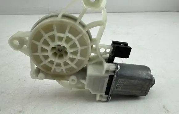 Mercedes-Benz EQC Front door window regulator motor A0009065706