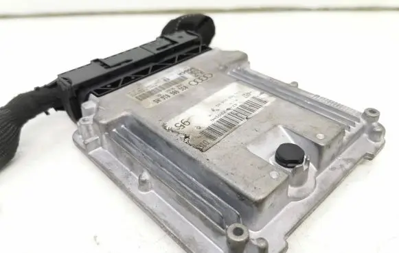 Audi A6 S6 C6 4F Engine control unit/module 03G906016HS 0281012557
