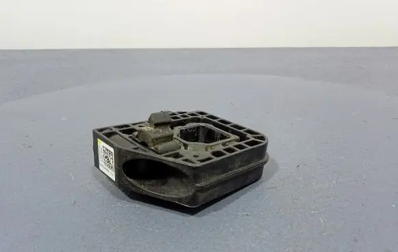 BMW X3 E83 Coolant radiator 8642753