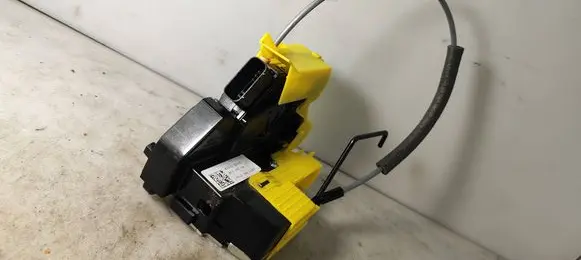 Front door lock