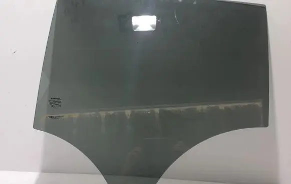 Volvo C40 Rear door window glass 32132248