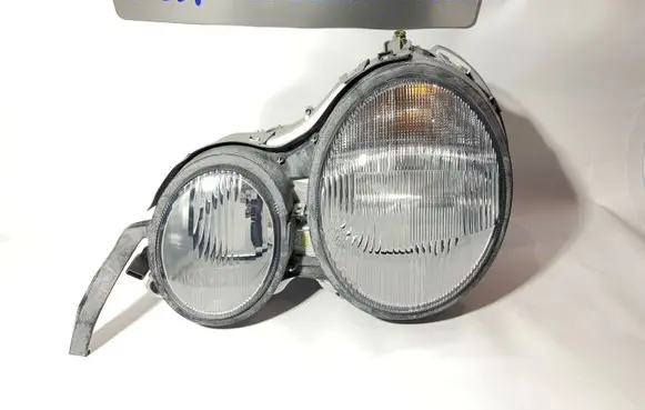 Mercedes-Benz E W210 Headlight/headlamp 2108200361 A2108200361