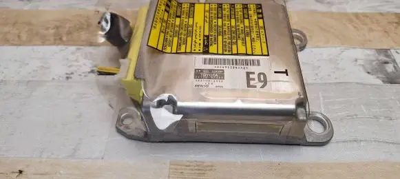 Toyota Prius (NHW20) Airbag control unit/module 8917047390 1523006952 026952091AZ