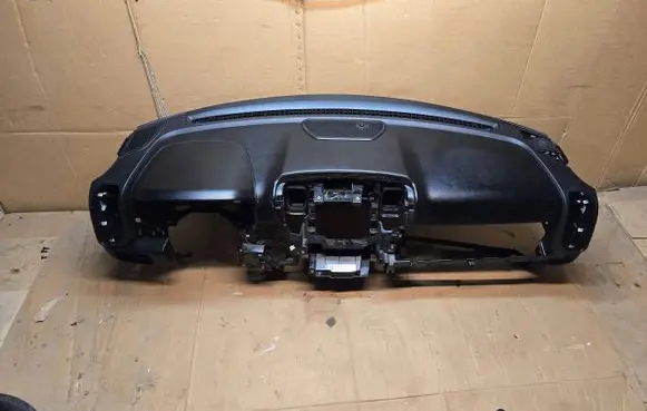 Dodge RAM 1500 DS Dashboard