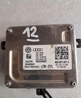 Volkswagen Golf VII Voltage converter/converter module 
