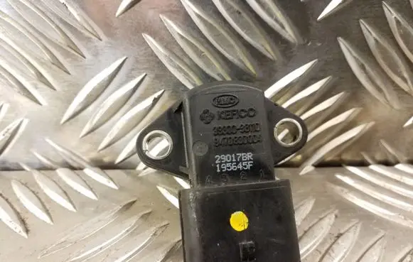 Hyundai Sonata Air pressure sensor 3930038110
