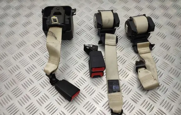 Volkswagen PASSAT B7 USA Rear seatbelt 561857806 561857807 561857805
