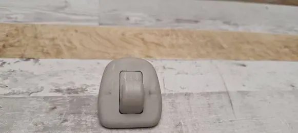 Sun visor clip/hook/bracket