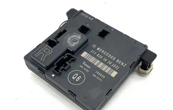 Mercedes-Benz E W211 Door control unit/module 2118201626