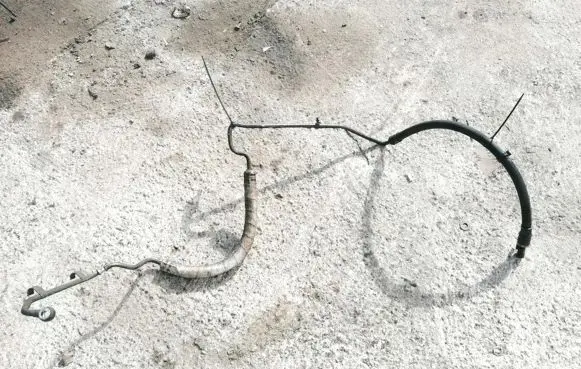 Audi A6 S6 C4 4A Power steering hose/pipe/line