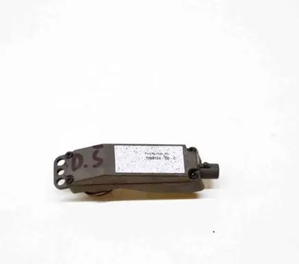 Tesla Model S Side fender camera 106910400C