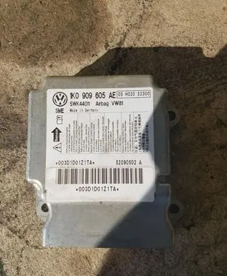 Volkswagen Scirocco Airbag control unit/module 1K0909605AE