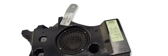 Audi A3 S3 A3 Sportback 8P Subwoofer speaker 8P4035382