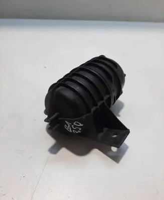 Vacuum air tank