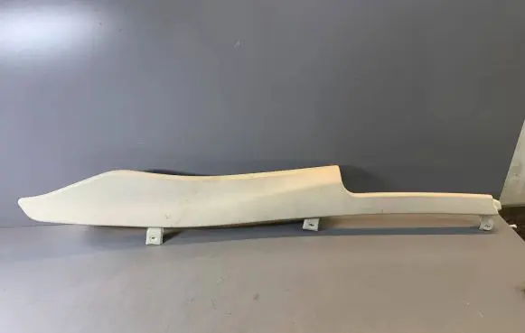 Dashboard lower bottom trim panel
