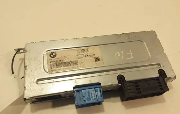 BMW 5 F10 F11 Gateway control module 9236462