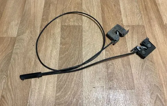 BMW 5 E60 E61 Engine bonnet/hood lock/catch 11970211 7034259
