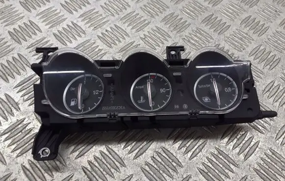 Alfa Romeo 147 Clock 60696626