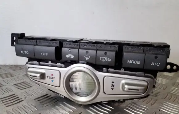 Honda Jazz Climate control unit D067G