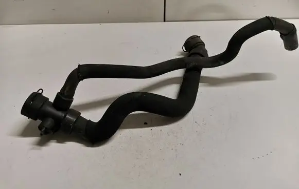 Audi A6 S6 C6 4F Engine coolant pipe/hose 8E0121049